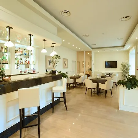 فندق Europa & Concordia 4*