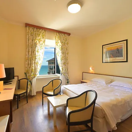 Europa & Concordia Hotel 4*